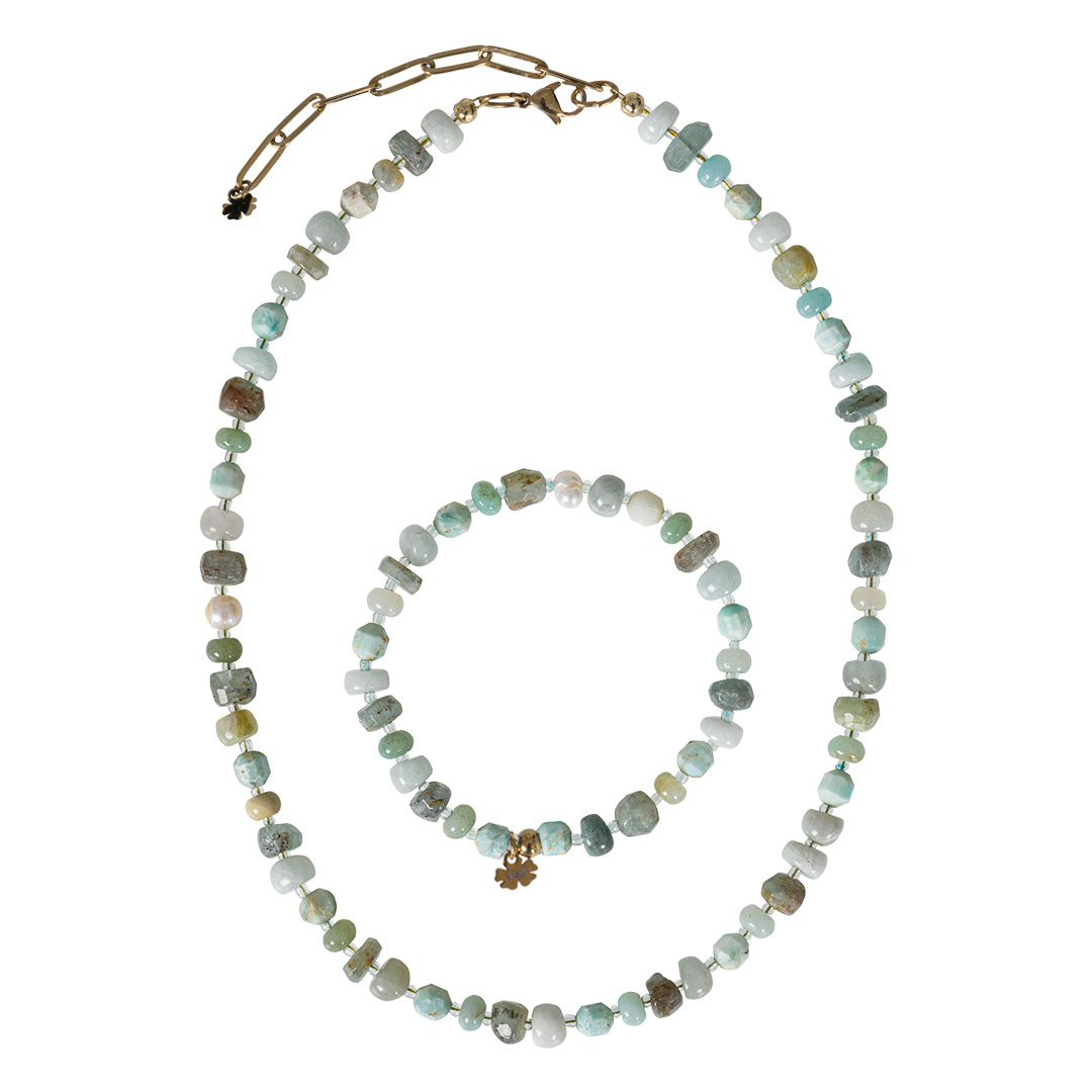 armband ketting set lichtblauw edelsteen mix Tropical Rough van pimpsandpearls
