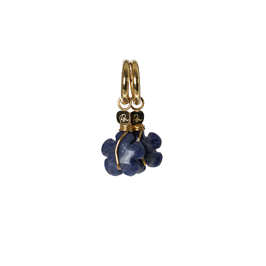 oorbellen bloem sodaliet blauw ridderspoor van pimpsandpearls