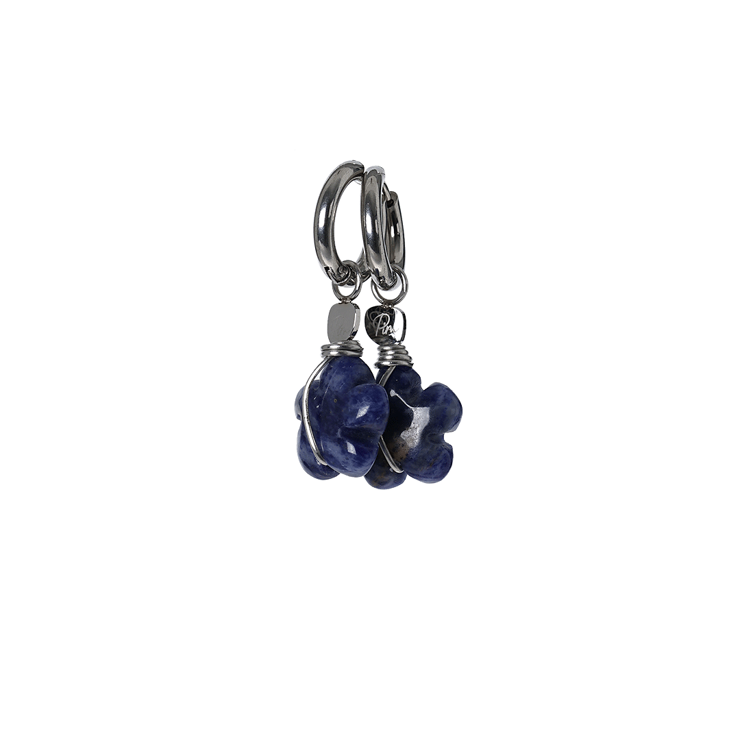 oorbellen bloem sodaliet blauw ridderspoor van pimpsandpearls