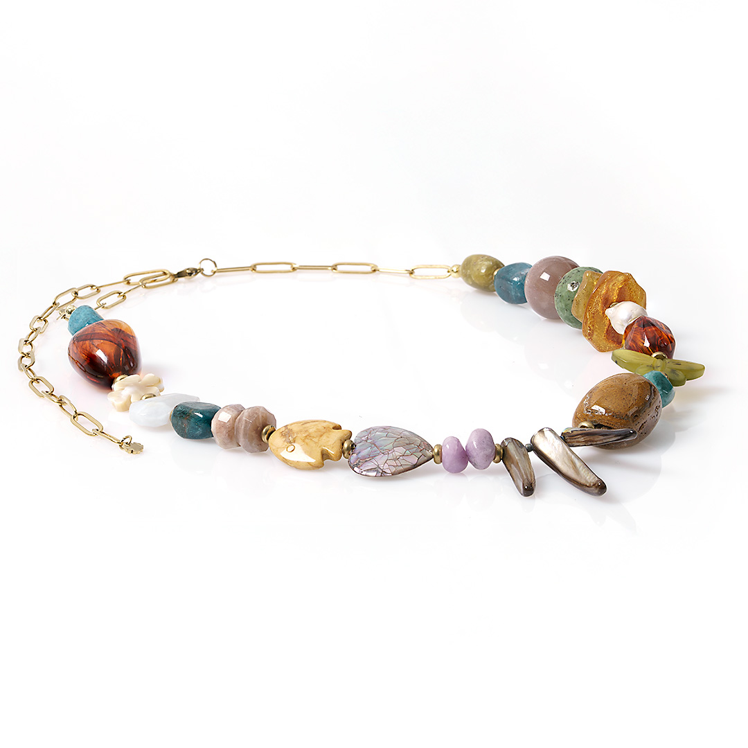 chunky ocean edelsteen ketting grote kralen van pimpsandpearls pim liggend
