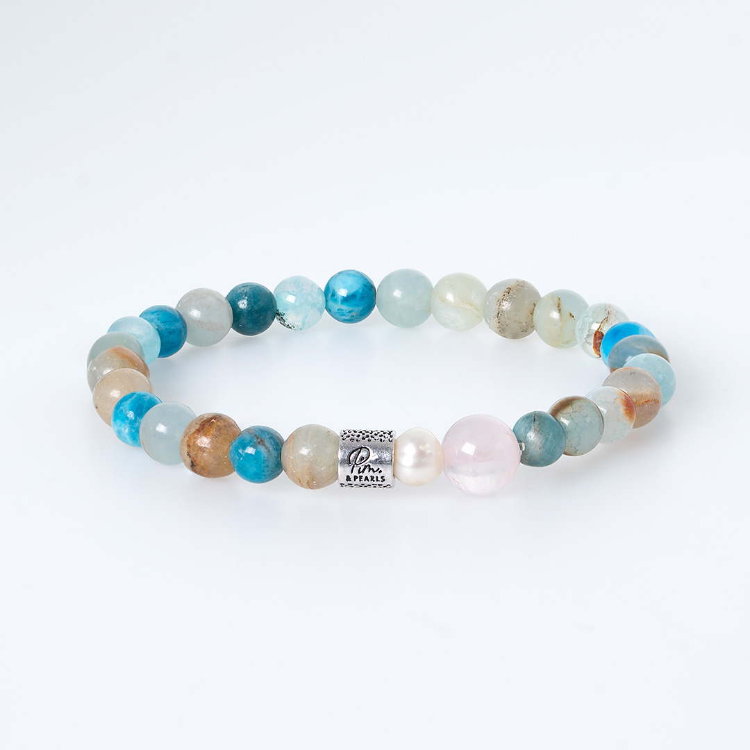 edelsteen armband blauw apatiet mix saya mala van pimpsandpearls liggend