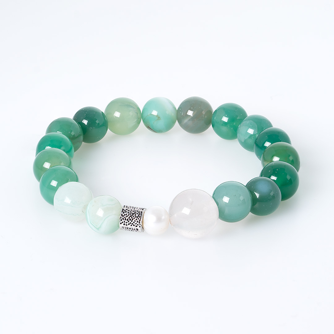 edelsteen armband groen agaat 10 mm mala van pimpsandpearls liggend