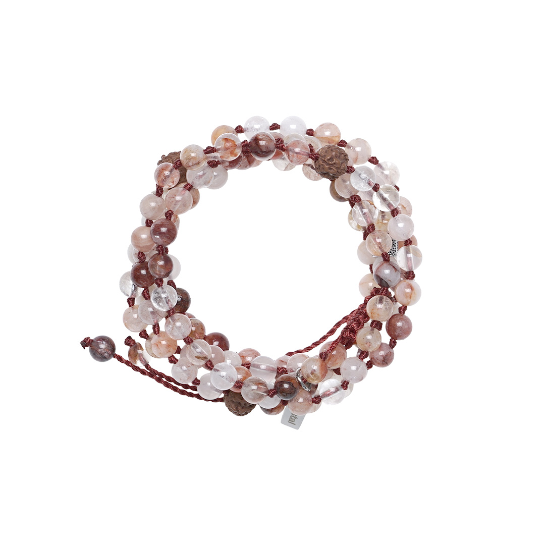 ketting roze bergkristal edelsteen mix mala van pimpsandpearls pim liggend