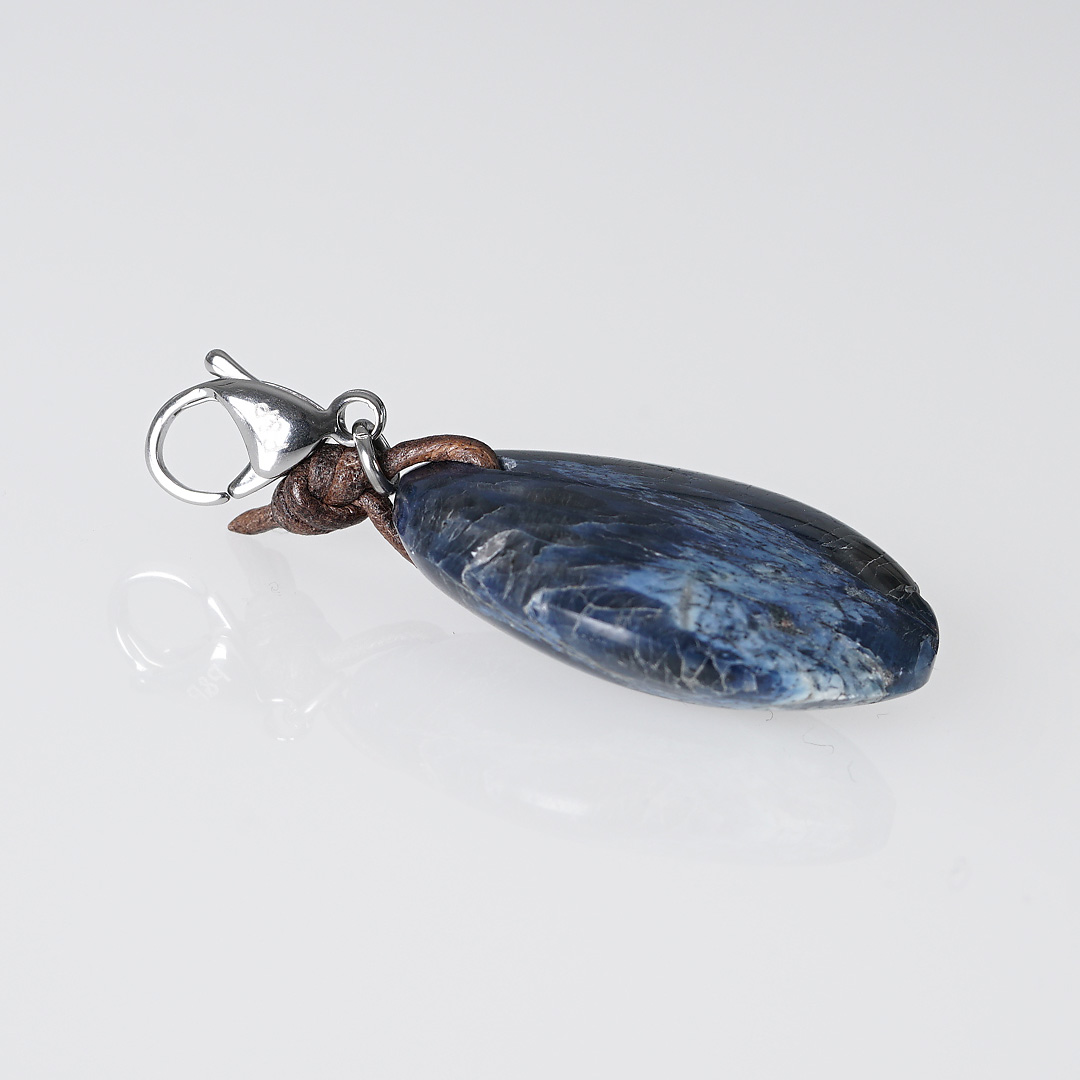 hanger blauw dumortieriet edelsteen zilver mala van pimpsandpearls pim liggend