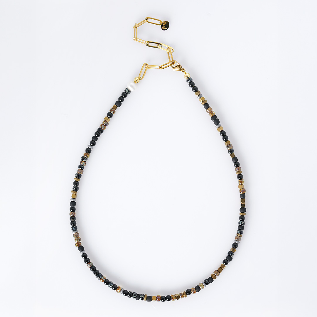 ketting edelsteen miyuki zwart goud mix 40 50 cm tropical van pimpsandpearls pim liggend