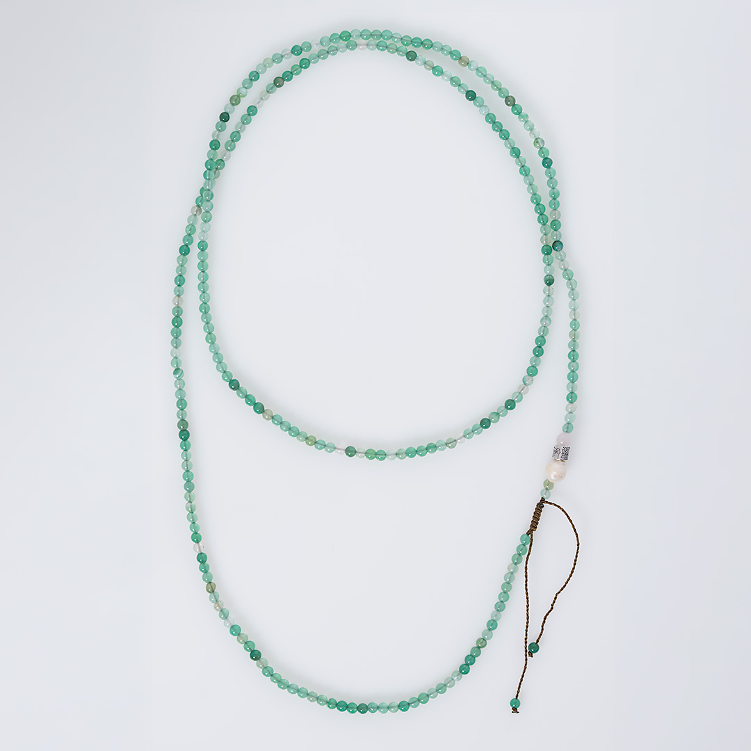 lange ketting edelsteen agaat groen 110 cm van pimpsandpearls pim liggend