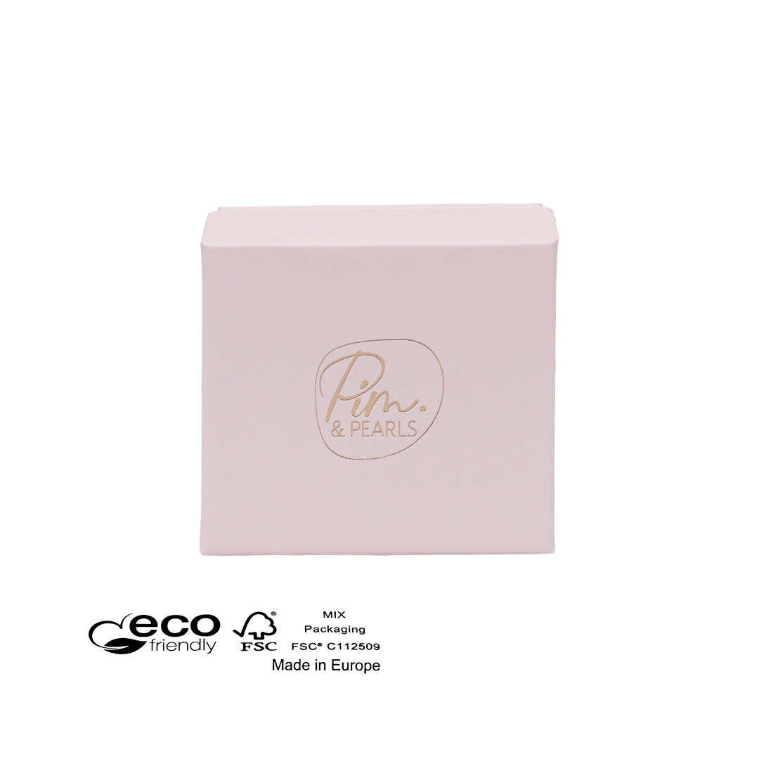 roze cadeau doos van PimpsandPearls voor oorbellen vooraanzicht