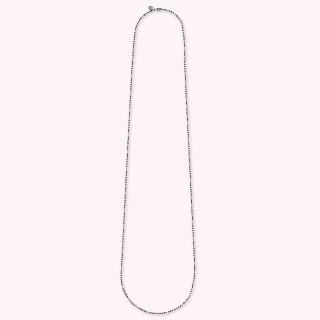 ballchain bolletjesketting zilverkleurig lang 80 cm van pimpsandpearls pim hangend