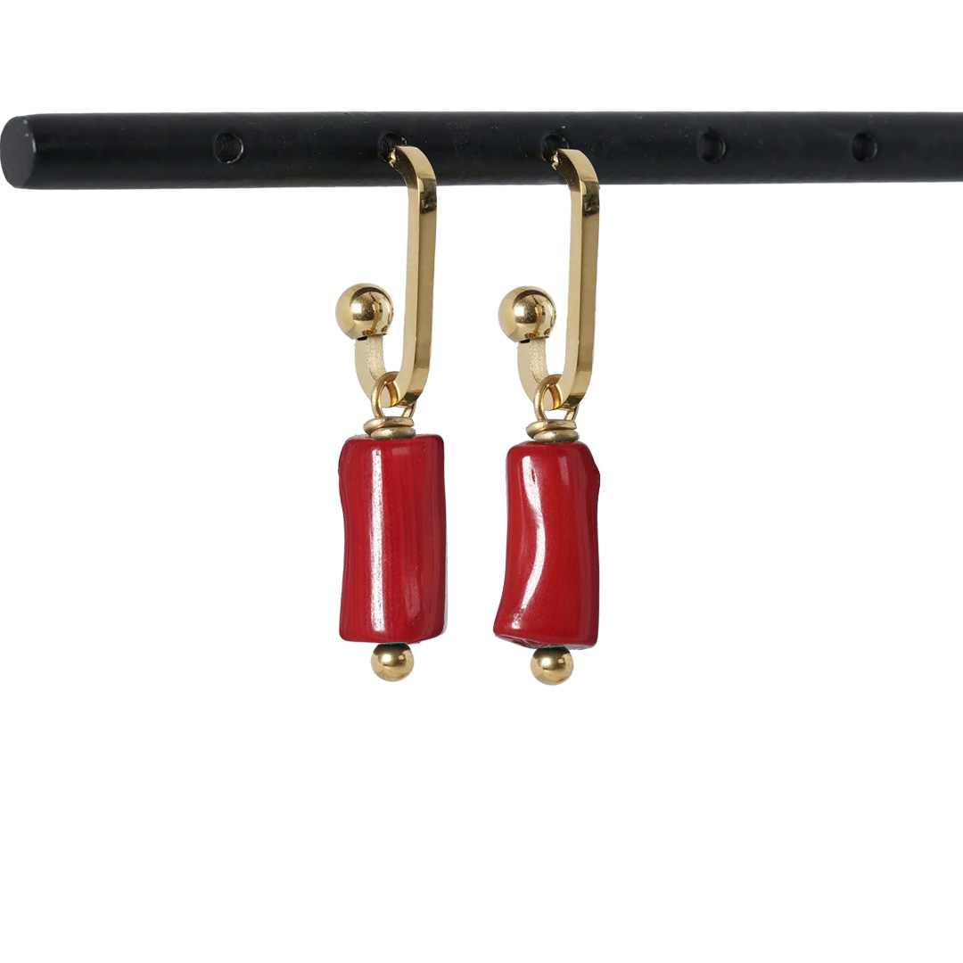 oorbellen bamboekoraal rood edelsteen rough tropical van pimpsandpearls pim
