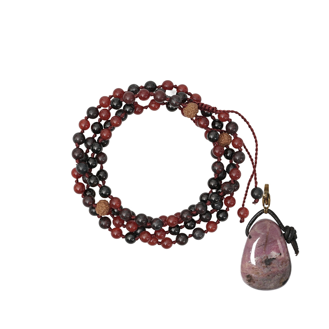 edelsteen ketting burgundy mix mala m 90 cm roze rhodoniet hanger van pimpsandpearls pim