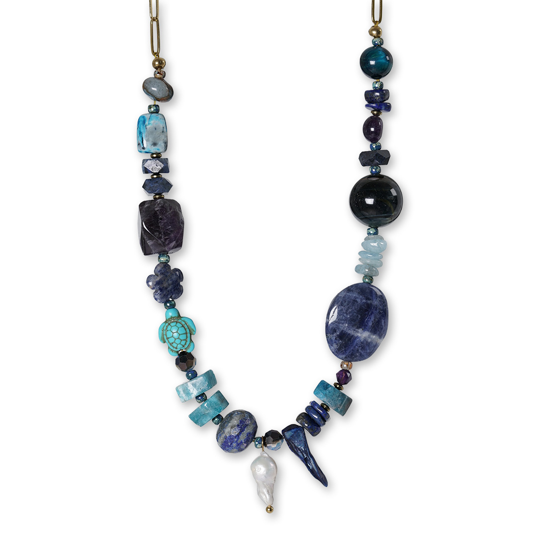 Chunky edelsteen ketting Heaven blauw met grote kralen van dumortieriet, aquamarijn, apatiet, sodaliet, agaat en parels.
